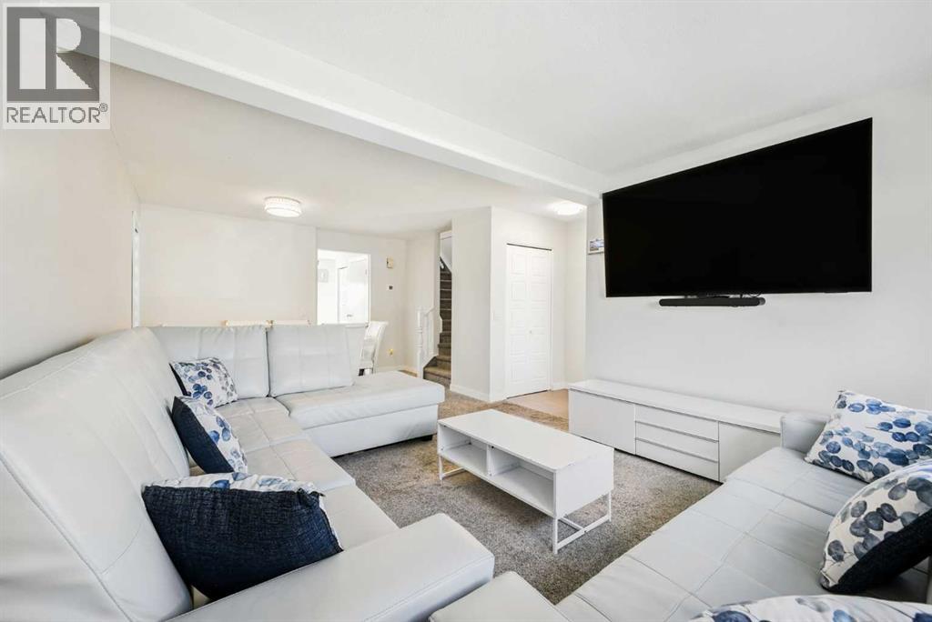 Single Family House for Sale in  Erin Road  SE Erin Woods Calgary 