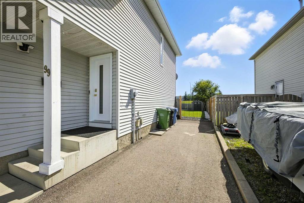 Single Family House for Sale in  Erin Road  SE Erin Woods Calgary 