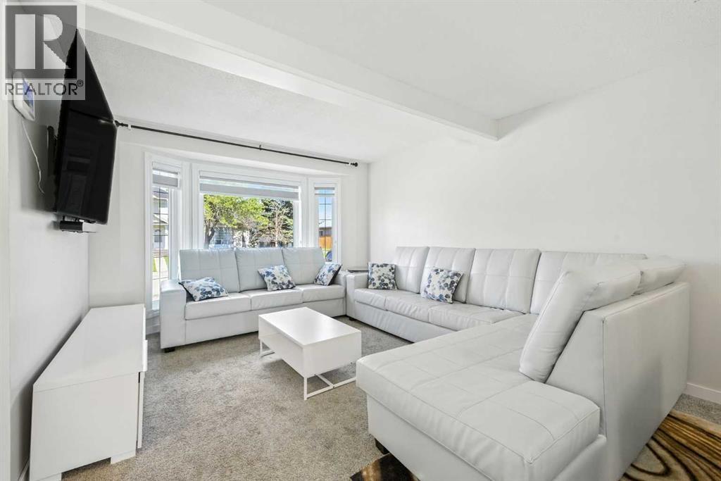 Single Family House for Sale in  Erin Road  SE Erin Woods Calgary 