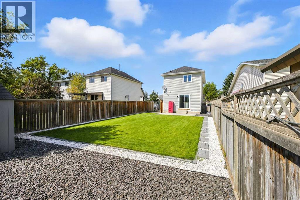 Single Family House for Sale in  Erin Road  SE Erin Woods Calgary 