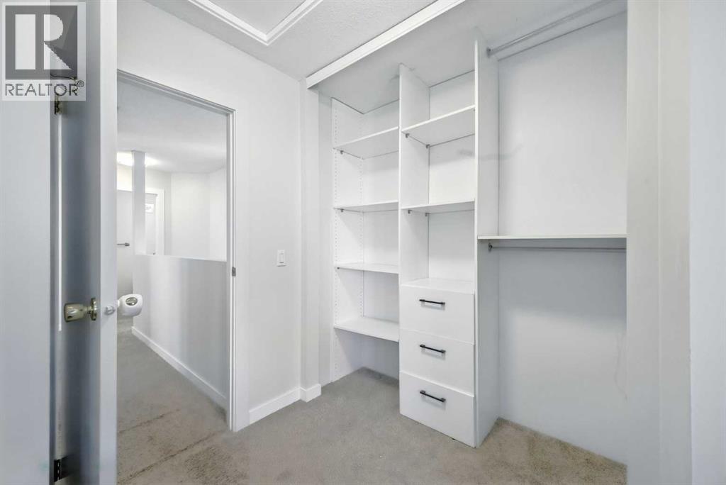 Single Family House for Sale in  Erin Road  SE Erin Woods Calgary 