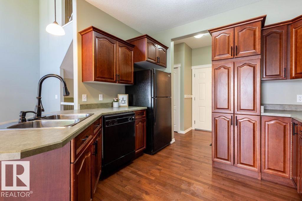 Photo 4 of 11546 11 Av Sw, Edmonton AB