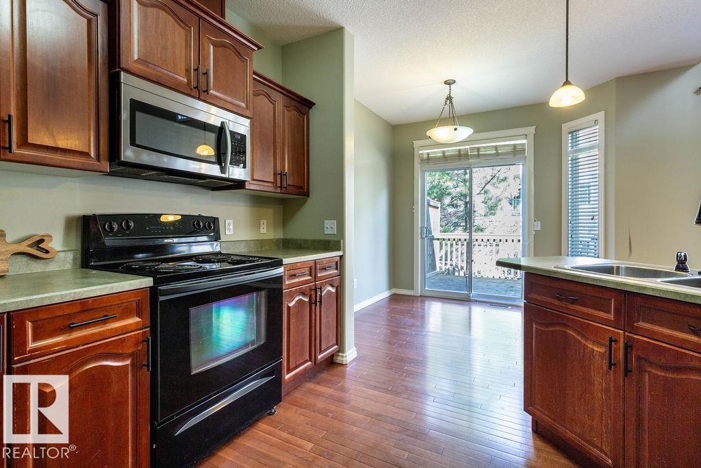 Photo 2 of 11546 11 Av Sw, Edmonton AB
