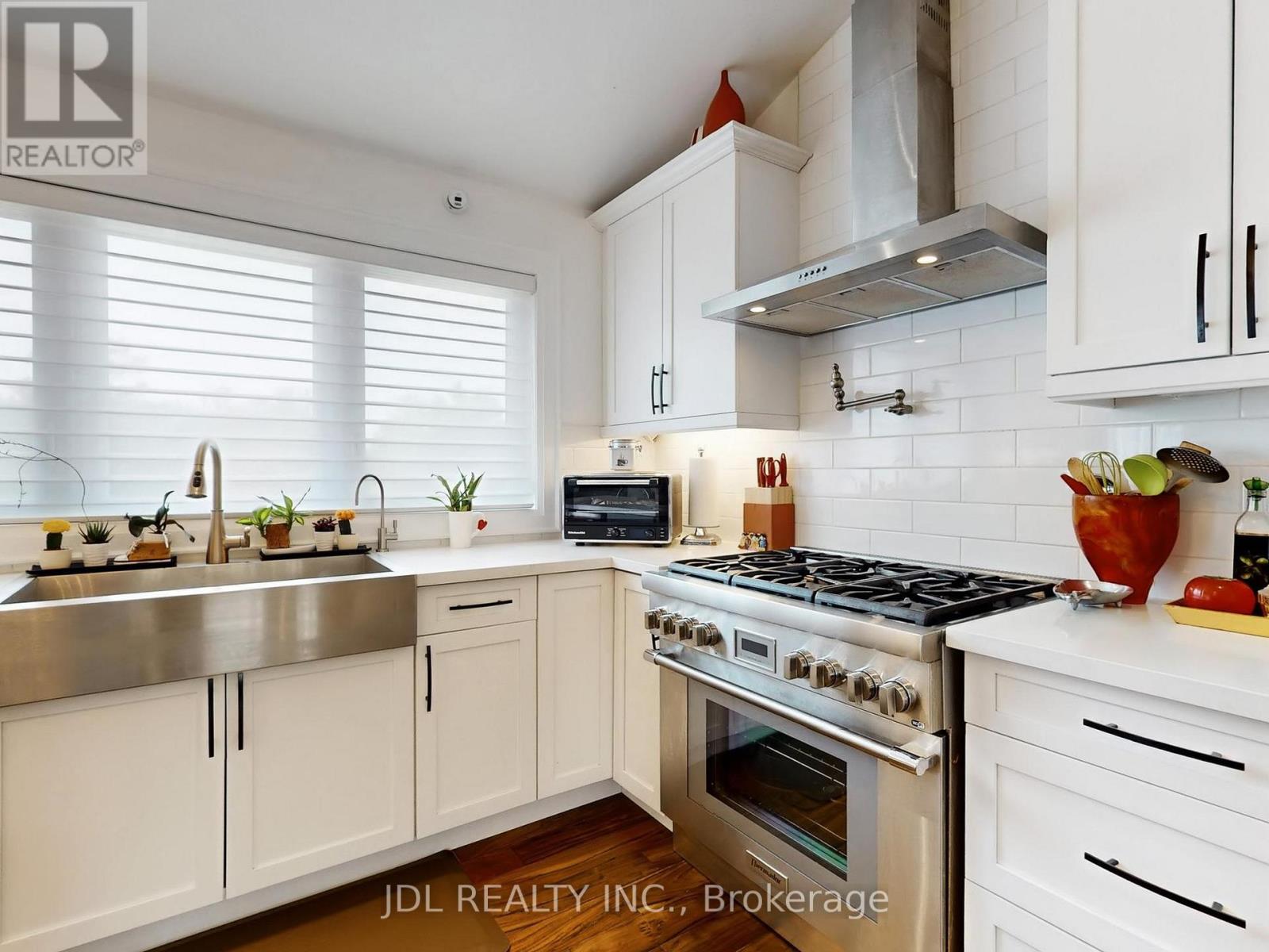 Photo 9 of 11 Hedge Road, Georgina ON