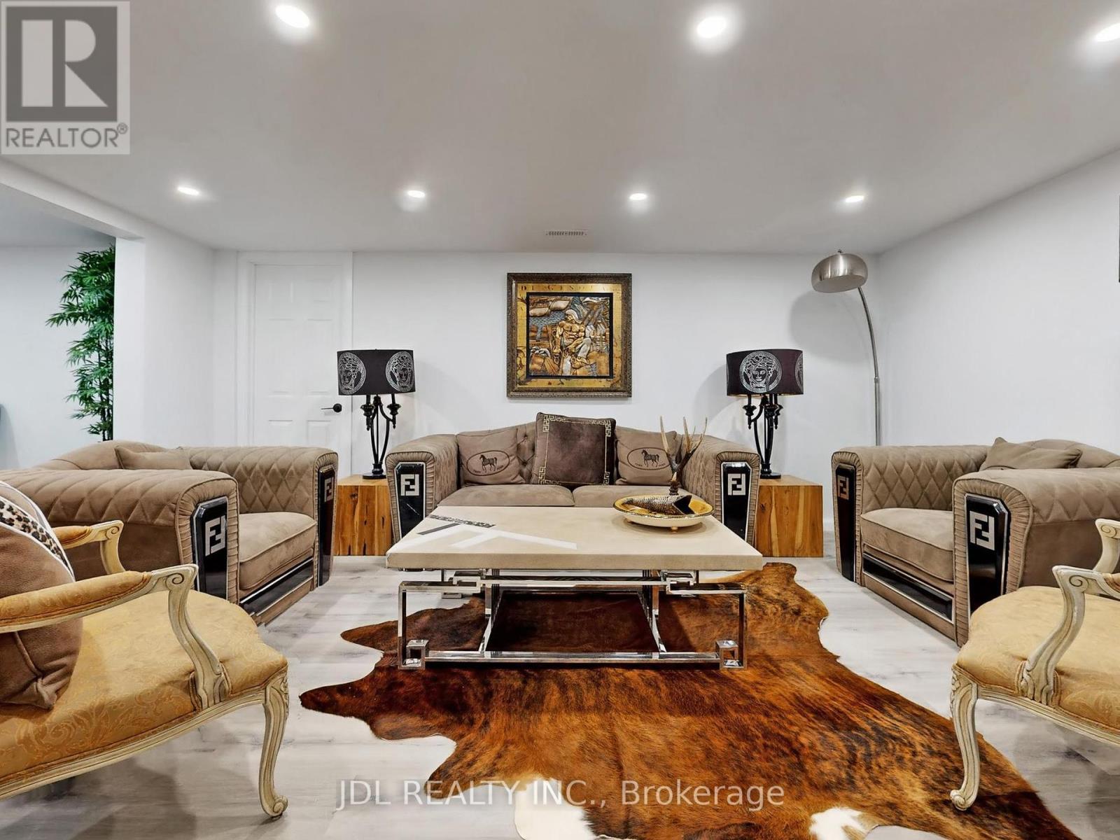 Photo 7 of 11 Hedge Road, Georgina ON