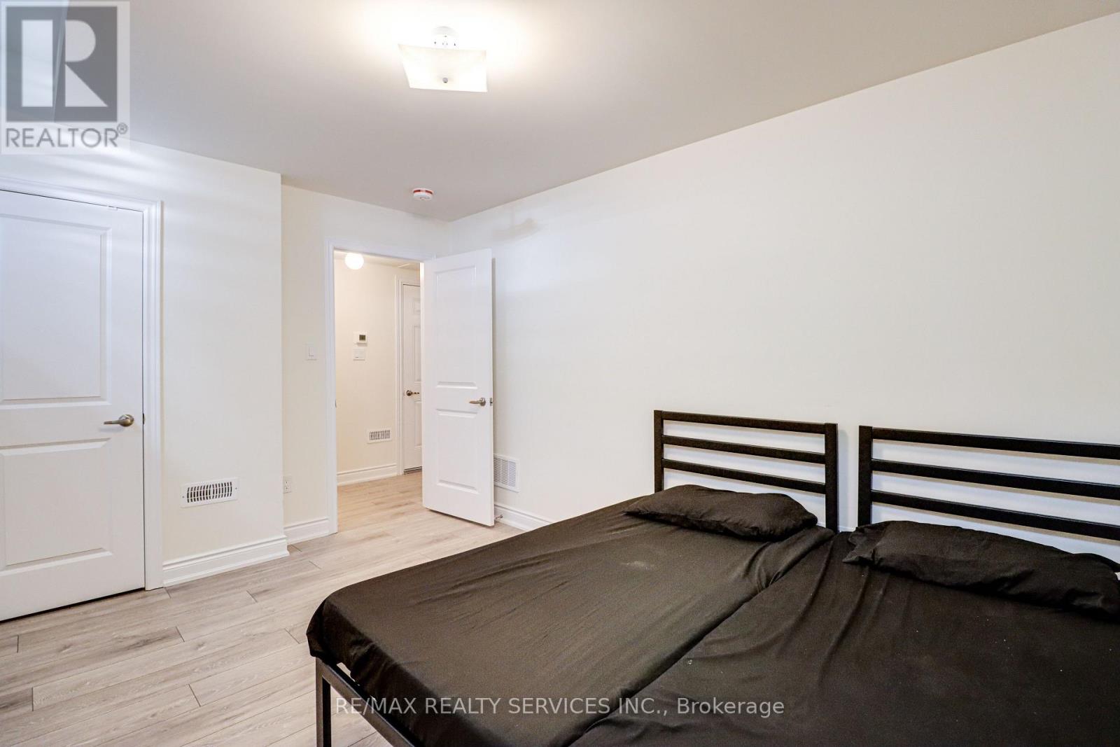 Photo 6 of Lower Level 106 Nottingham Road, Barrie ON