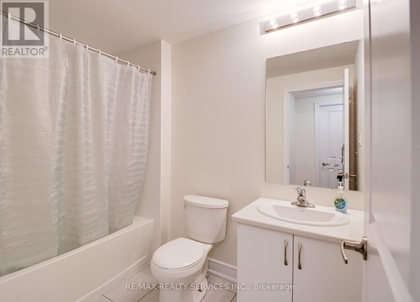 Photo 4 of Lower Level 106 Nottingham Road, Barrie ON