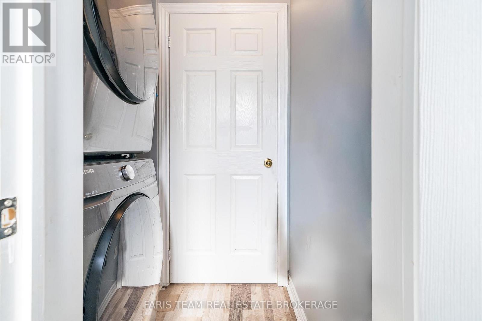 Photo 27 of 113 Ruffet Drive, Barrie ON