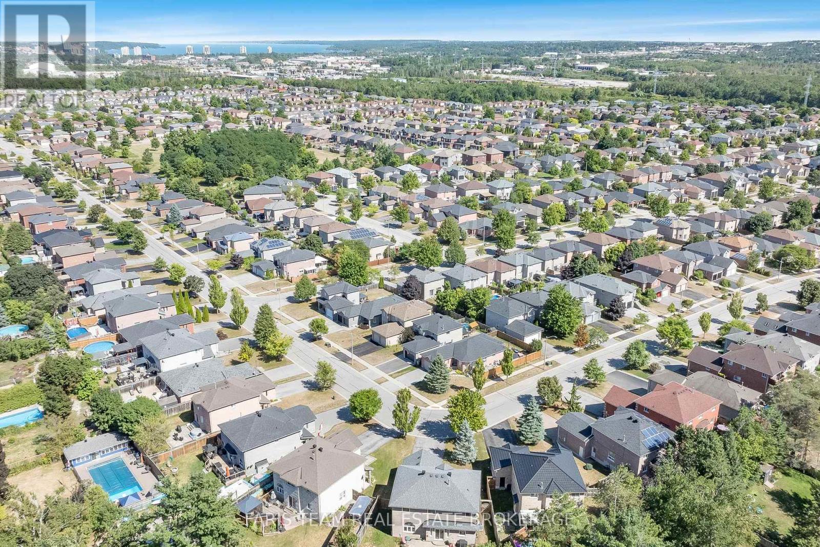 Photo 19 of 113 Ruffet Drive, Barrie ON