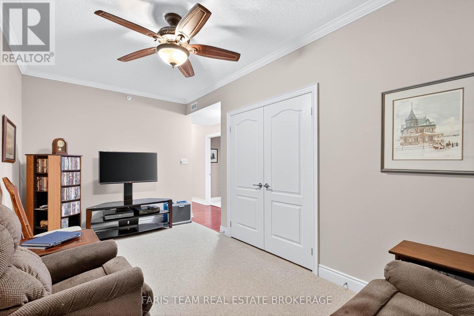 Photo 15 of 211 100 Dean Avenue, Barrie ON