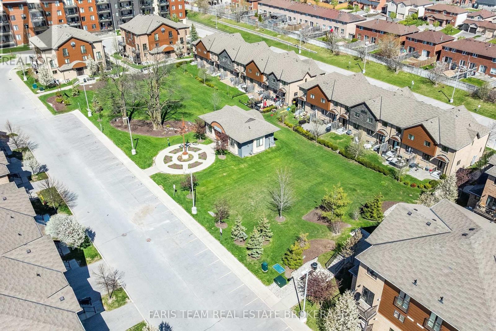 Photo 17 of 211 100 Dean Avenue, Barrie ON