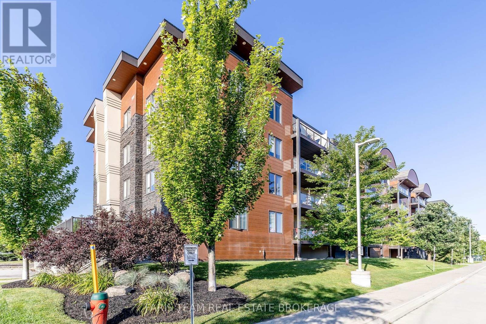 Photo 3 of 211 100 Dean Avenue, Barrie ON