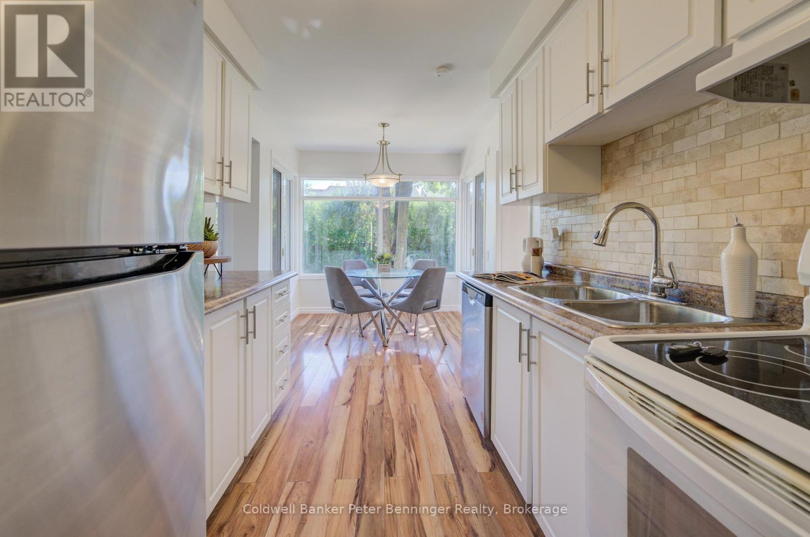 Photo 19 of 161 Satok Crescent, Milton ON