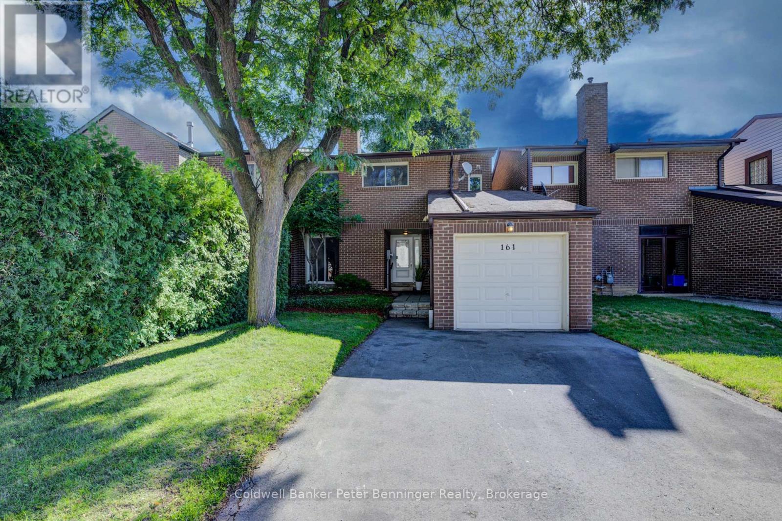 Photo 2 of 161 Satok Crescent, Milton ON
