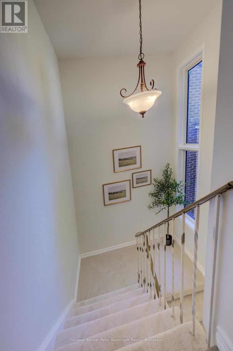 Photo 24 of 161 Satok Crescent, Milton ON