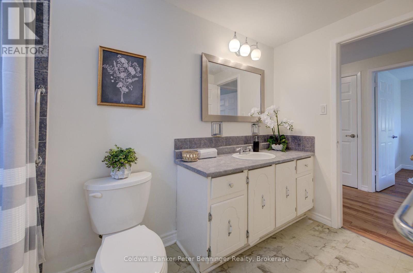 Photo 28 of 161 Satok Crescent, Milton ON