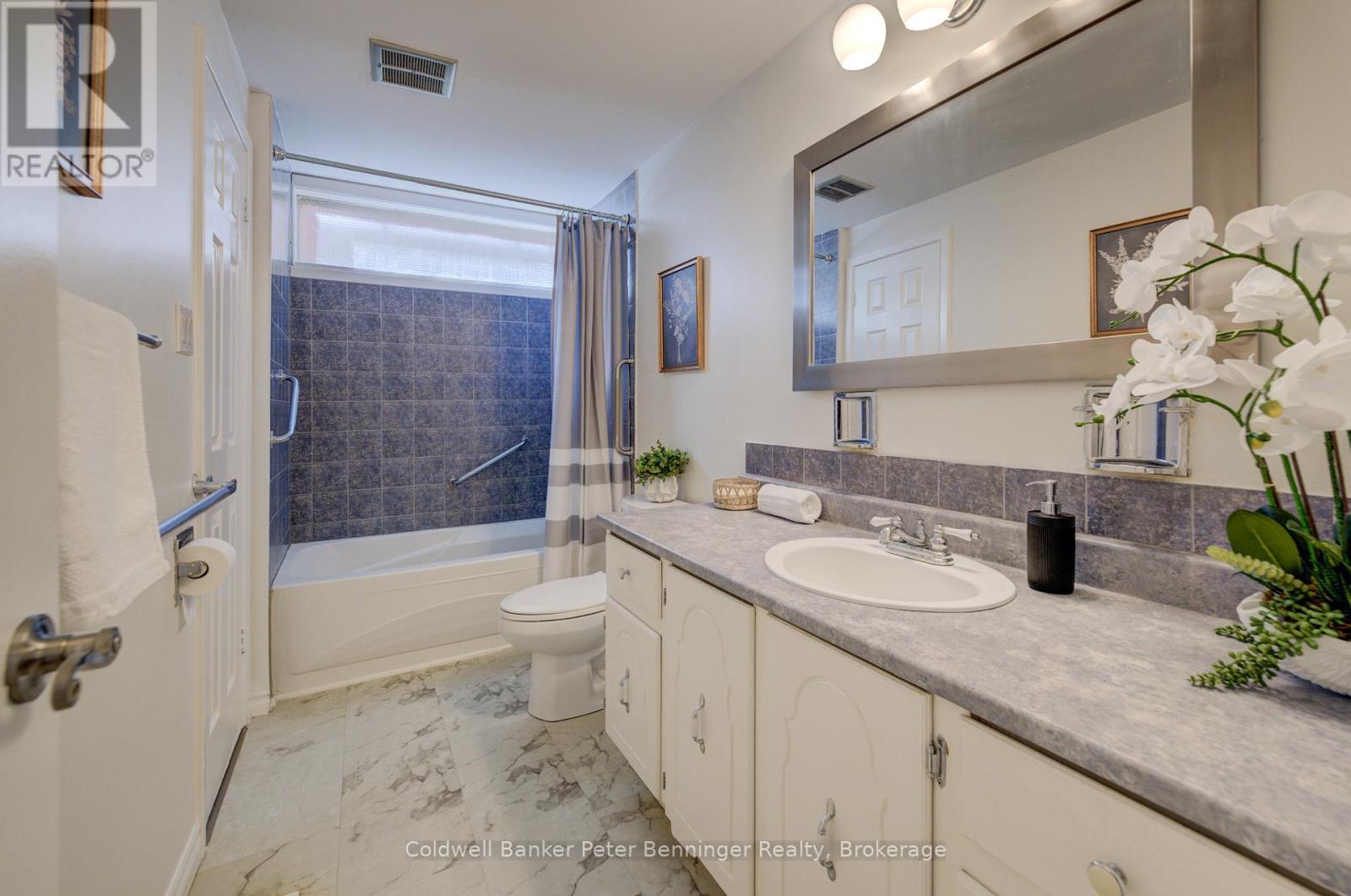 Photo 29 of 161 Satok Crescent, Milton ON