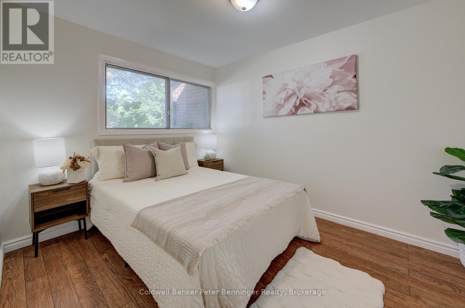 Photo 33 of 161 Satok Crescent, Milton ON