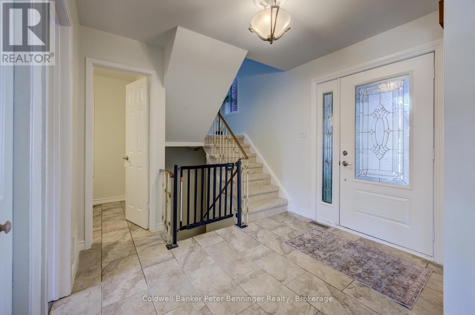 Photo 4 of 161 Satok Crescent, Milton ON