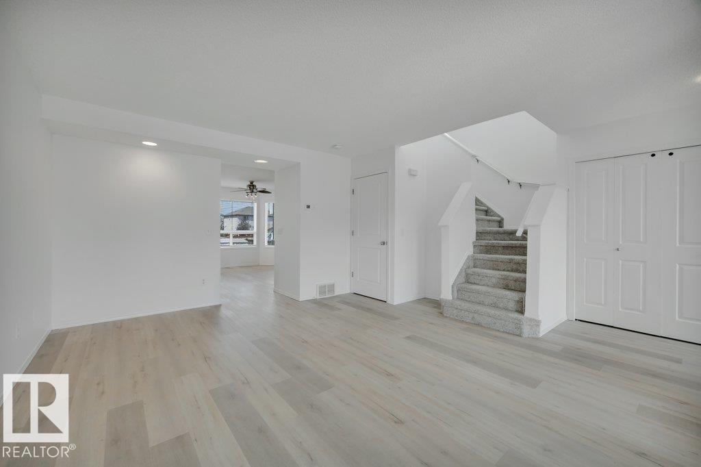 Photo 11 of 534 Songhurst Wy, Leduc AB