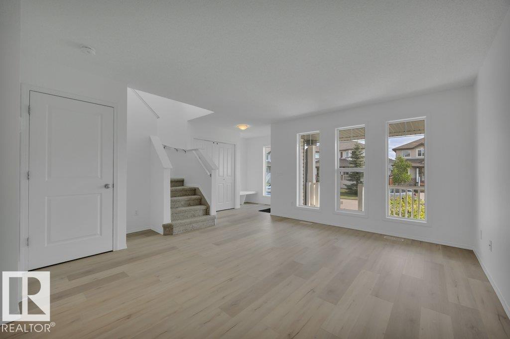 Photo 10 of 534 Songhurst Wy, Leduc AB