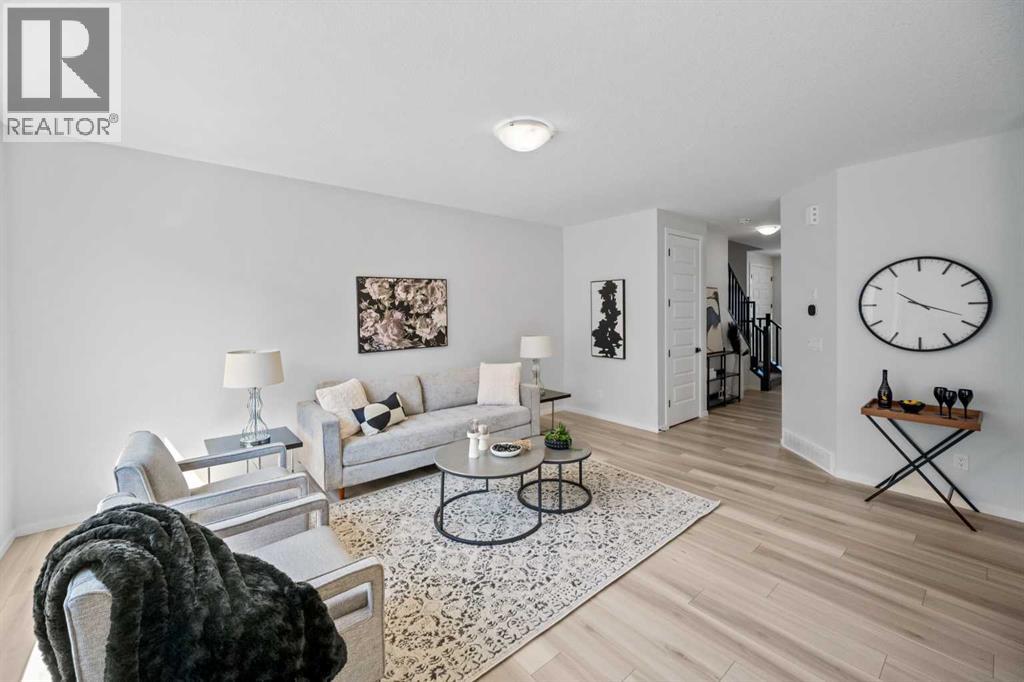Photo 6 of 299 Yorkville Road Sw, Calgary AB