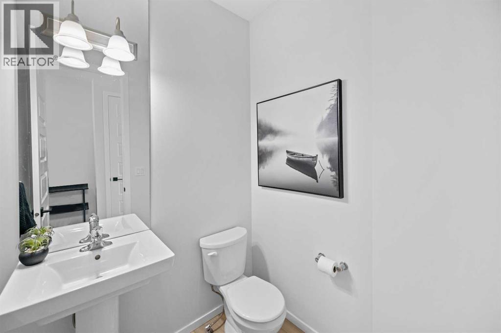 Photo 13 of 299 Yorkville Road Sw, Calgary AB