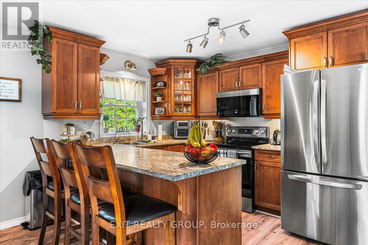 Photo 12 of 1262 Quin Mo Lac Road, Tweed ON