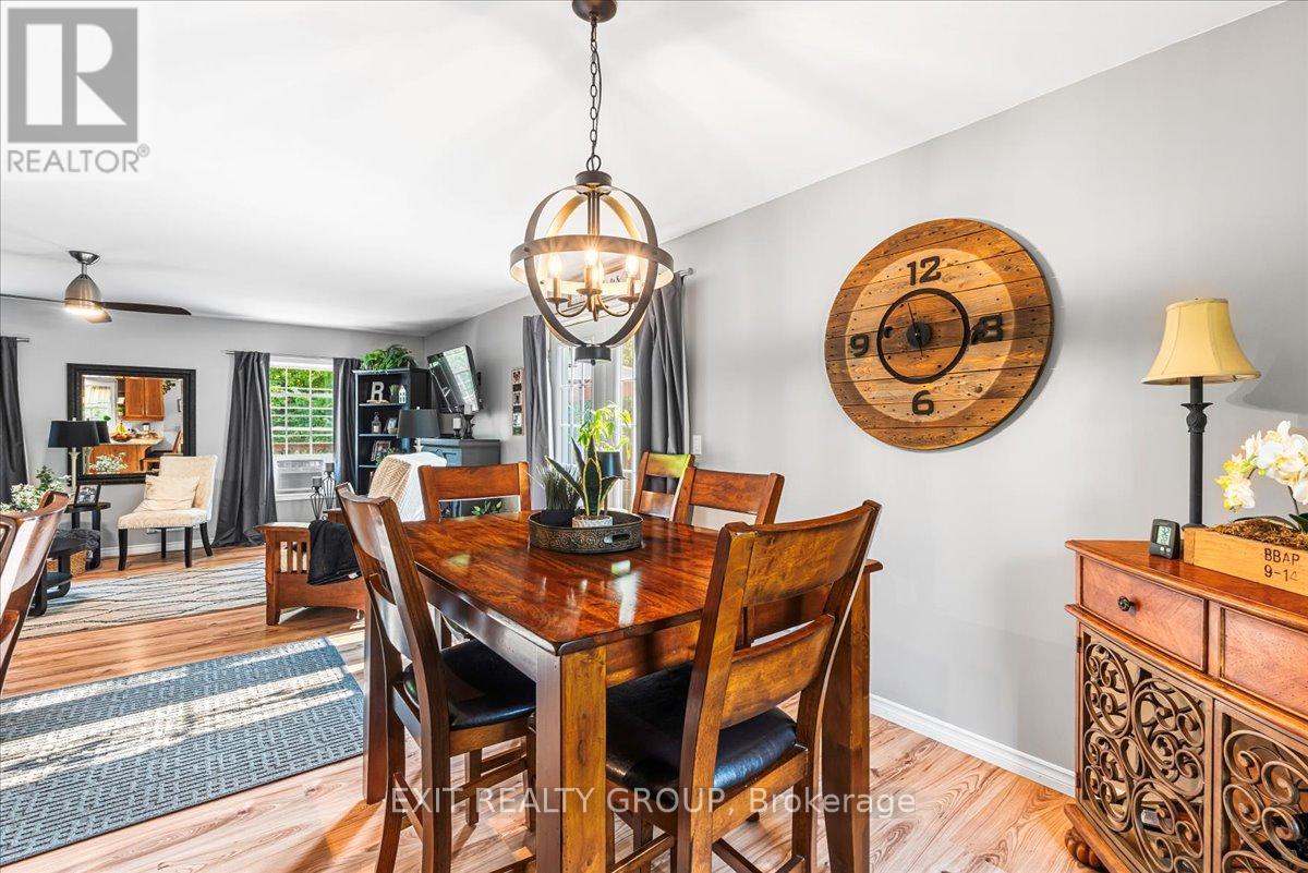 Photo 24 of 1262 Quin Mo Lac Road, Tweed ON
