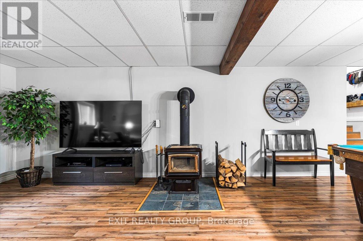 Photo 1 of 1262 Quin Mo Lac Road, Tweed ON