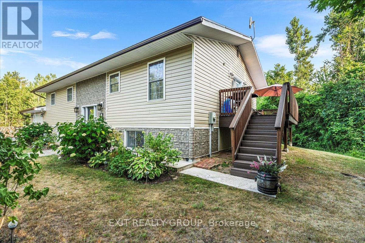 Photo 37 of 1262 Quin Mo Lac Road, Tweed ON