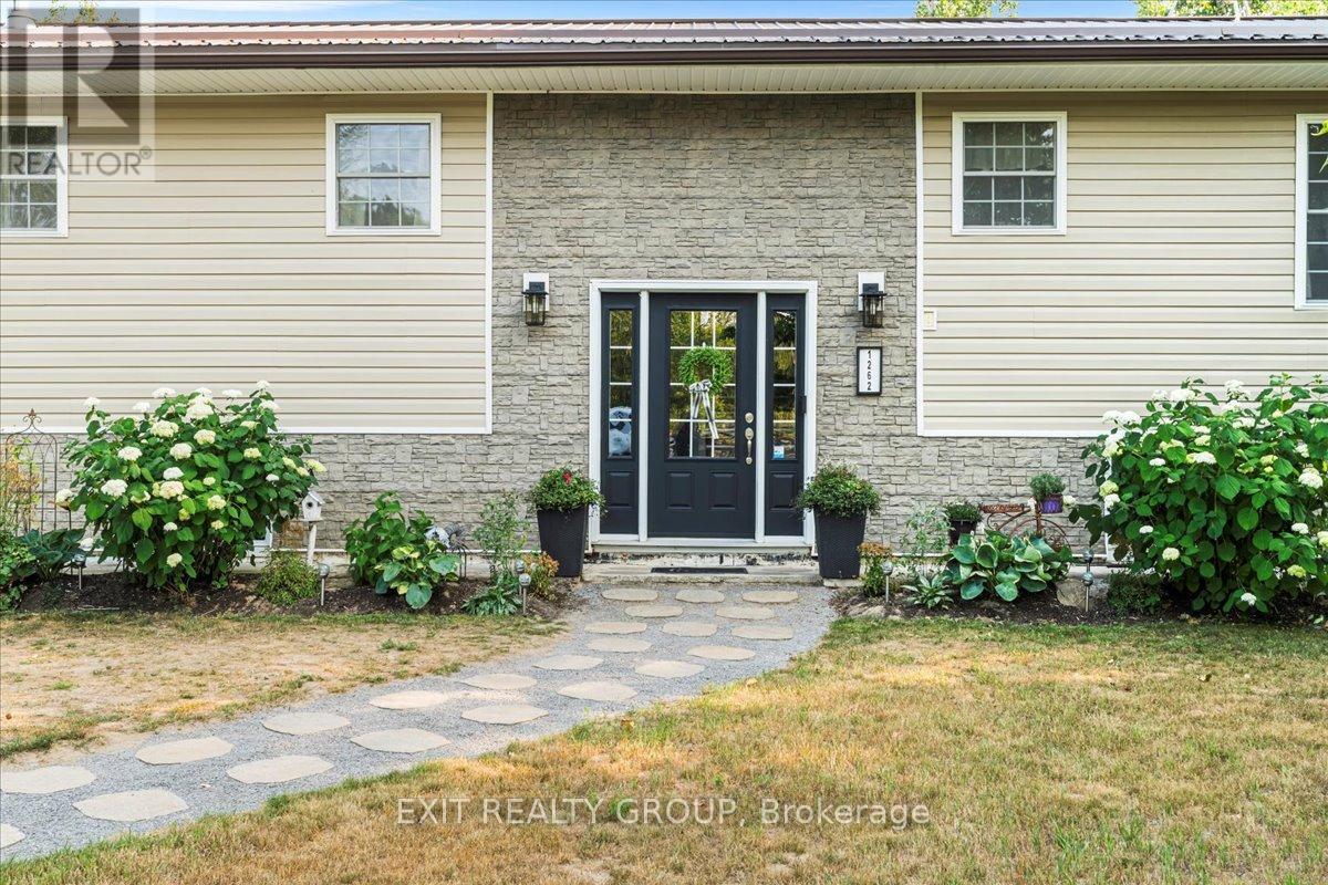 Photo 4 of 1262 Quin Mo Lac Road, Tweed ON