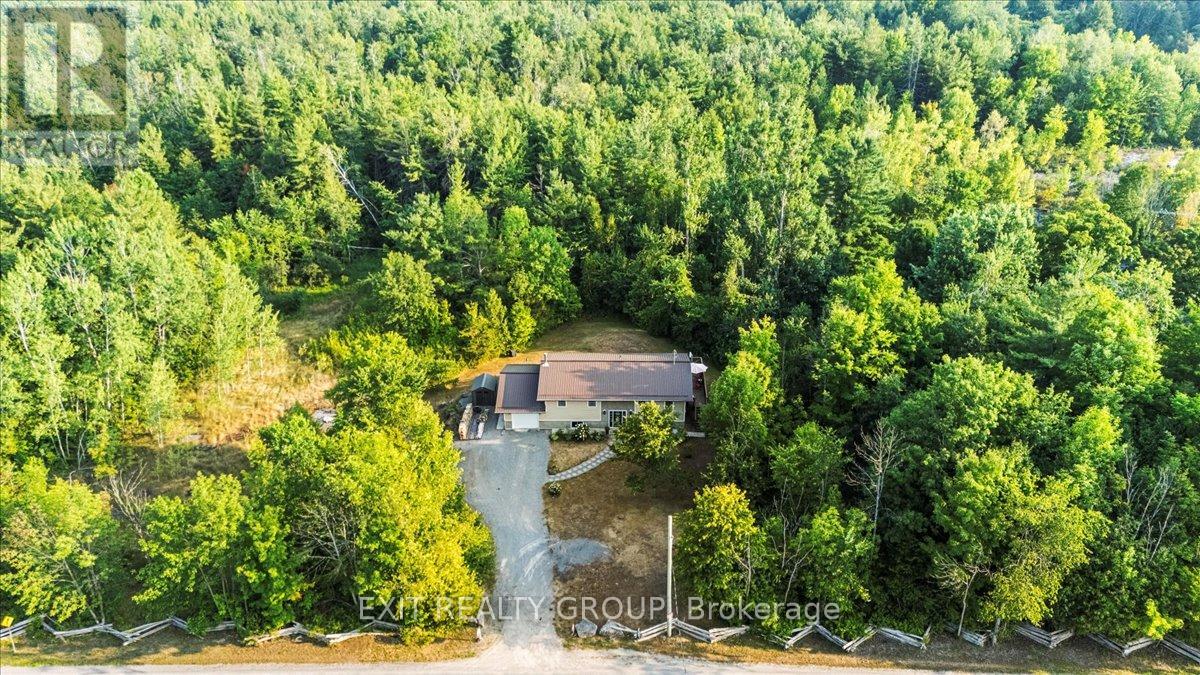 Photo 8 of 1262 Quin Mo Lac Road, Tweed ON