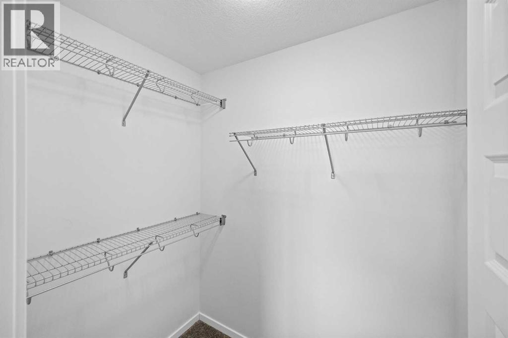 Photo 17 of 299 Yorkville Road Sw, Calgary AB