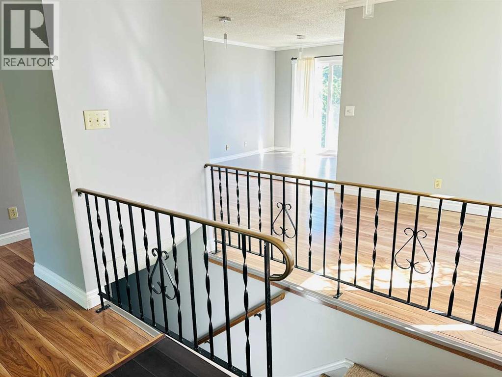 Single Family House Bungalow for Sale in  Berwick Rise NW Beddington Heights Calgary 
