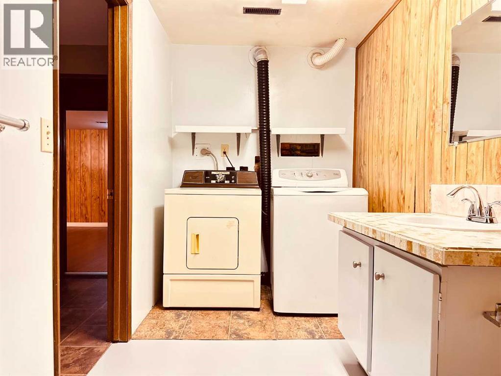 Single Family House Bungalow for Sale in  Berwick Rise NW Beddington Heights Calgary 
