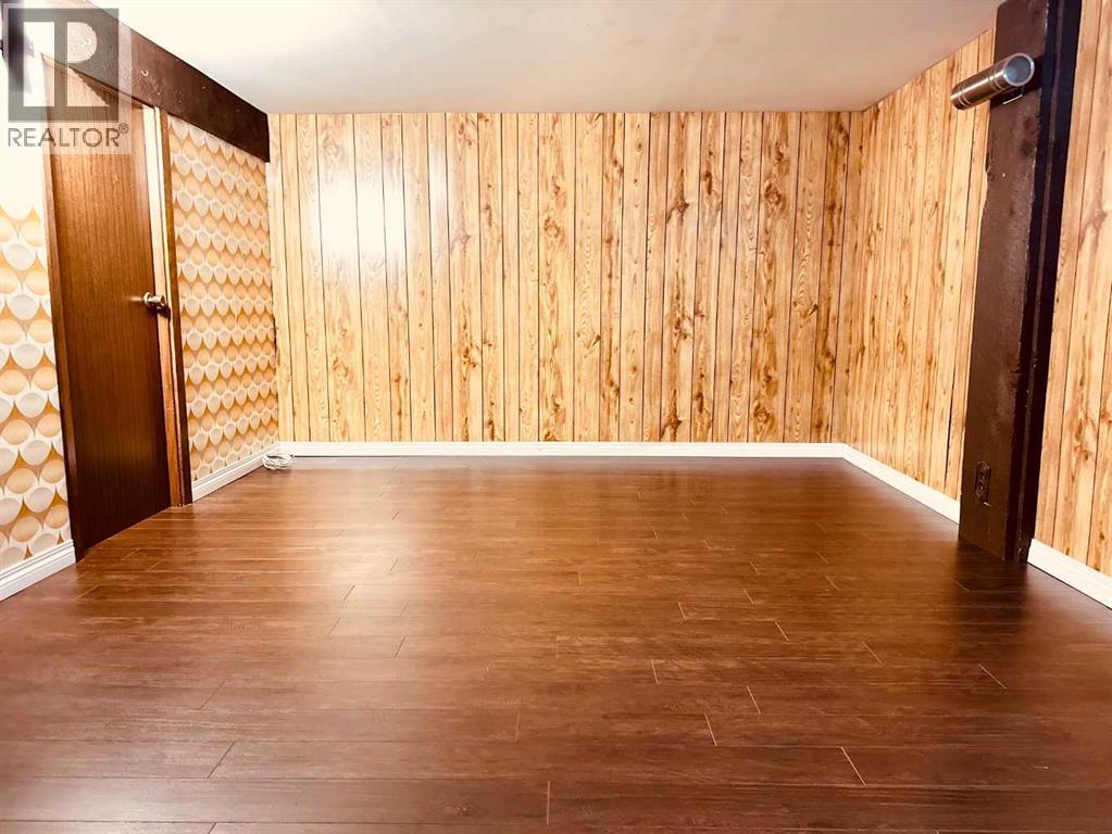 Single Family House Bungalow for Sale in  Berwick Rise NW Beddington Heights Calgary 