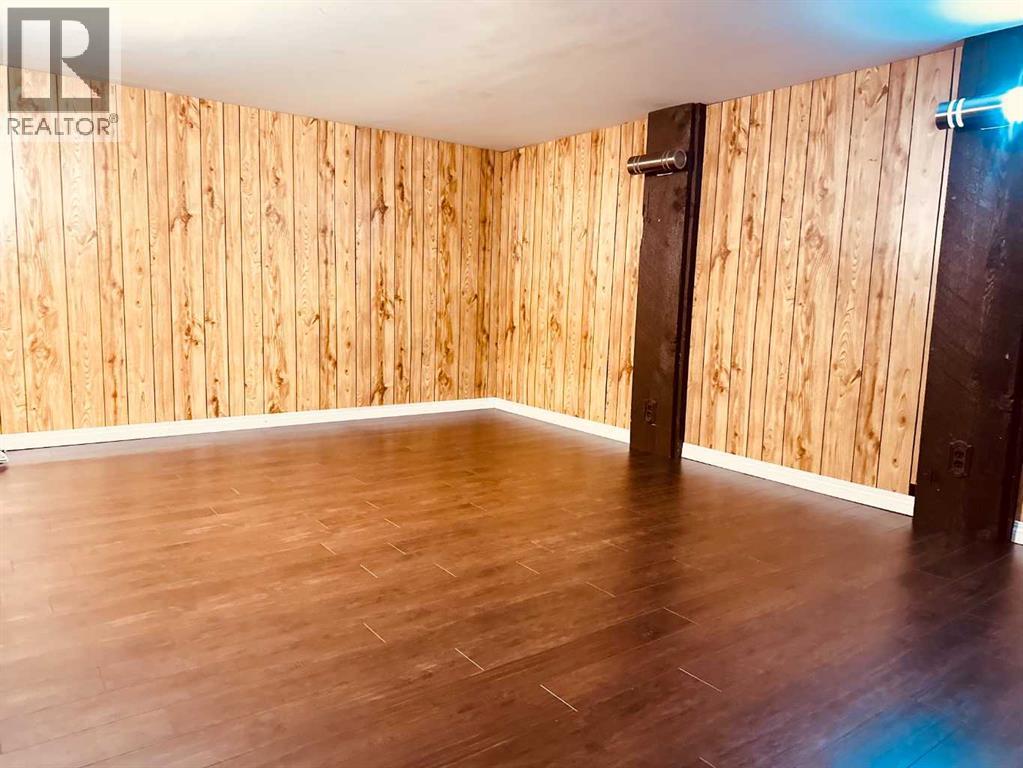 Single Family House Bungalow for Sale in  Berwick Rise NW Beddington Heights Calgary 