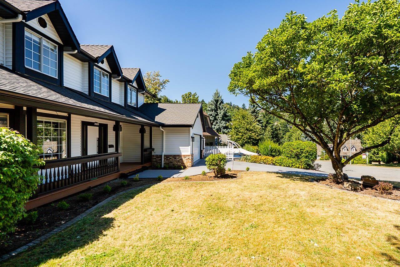 Photo 31 of 2455 Mountain Drive, Abbotsford BC