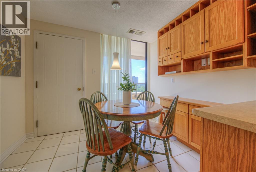 Photo 15 of 4 Willow Street Unit 1502, Waterloo ON