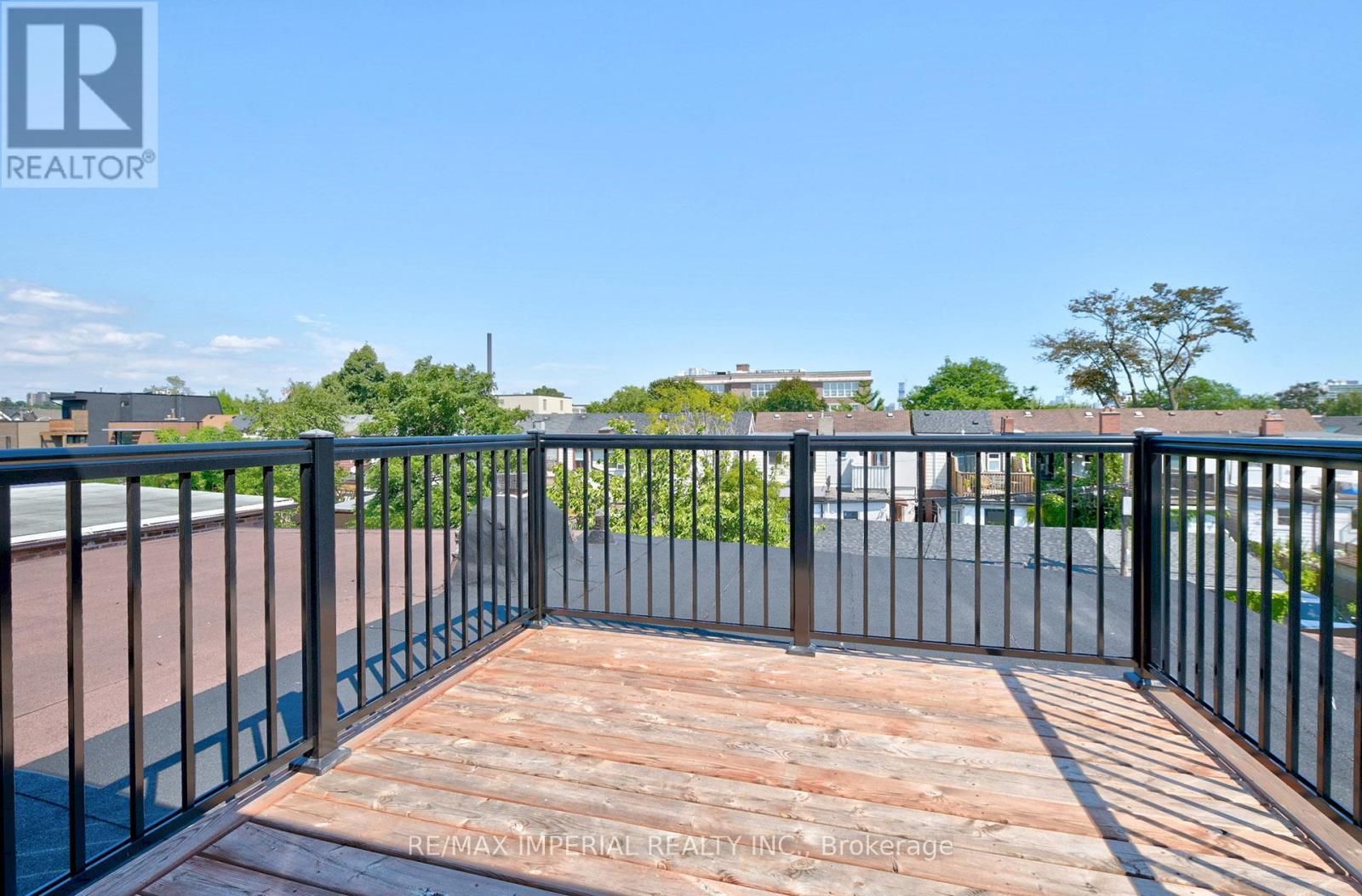 Photo 4 of Upper 449 Margueretta Street, Toronto ON