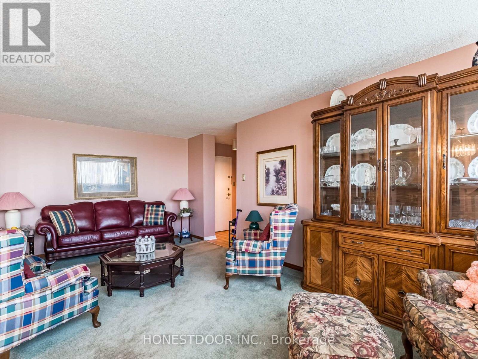 Photo 24 of 808 3590 Kaneff Crescent, Mississauga ON