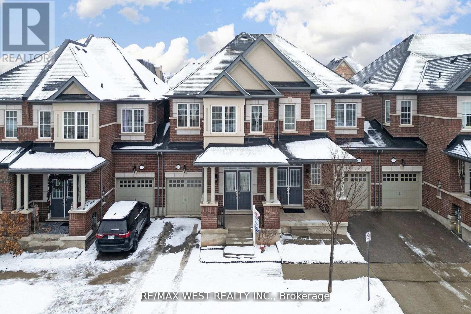 Photo 39 of 213 Sarah Cline Drive, Oakville ON