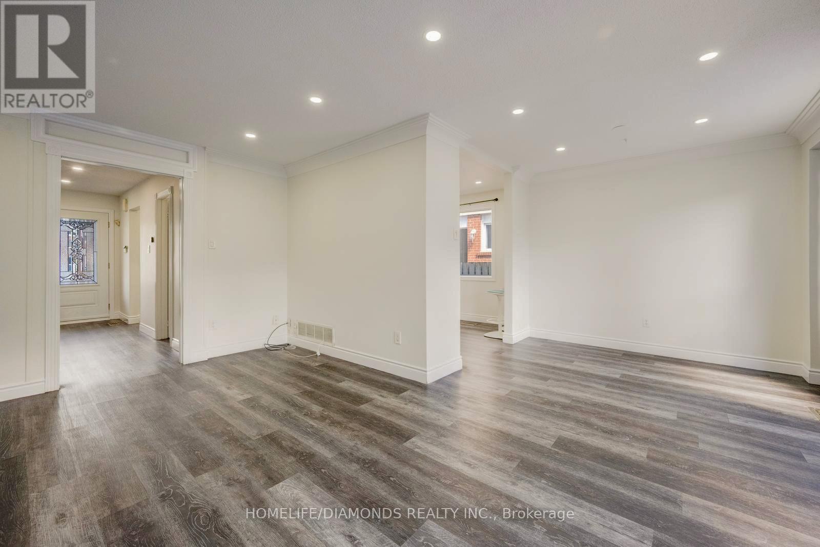 Photo 40 of 370 Hansen Road N, Brampton ON