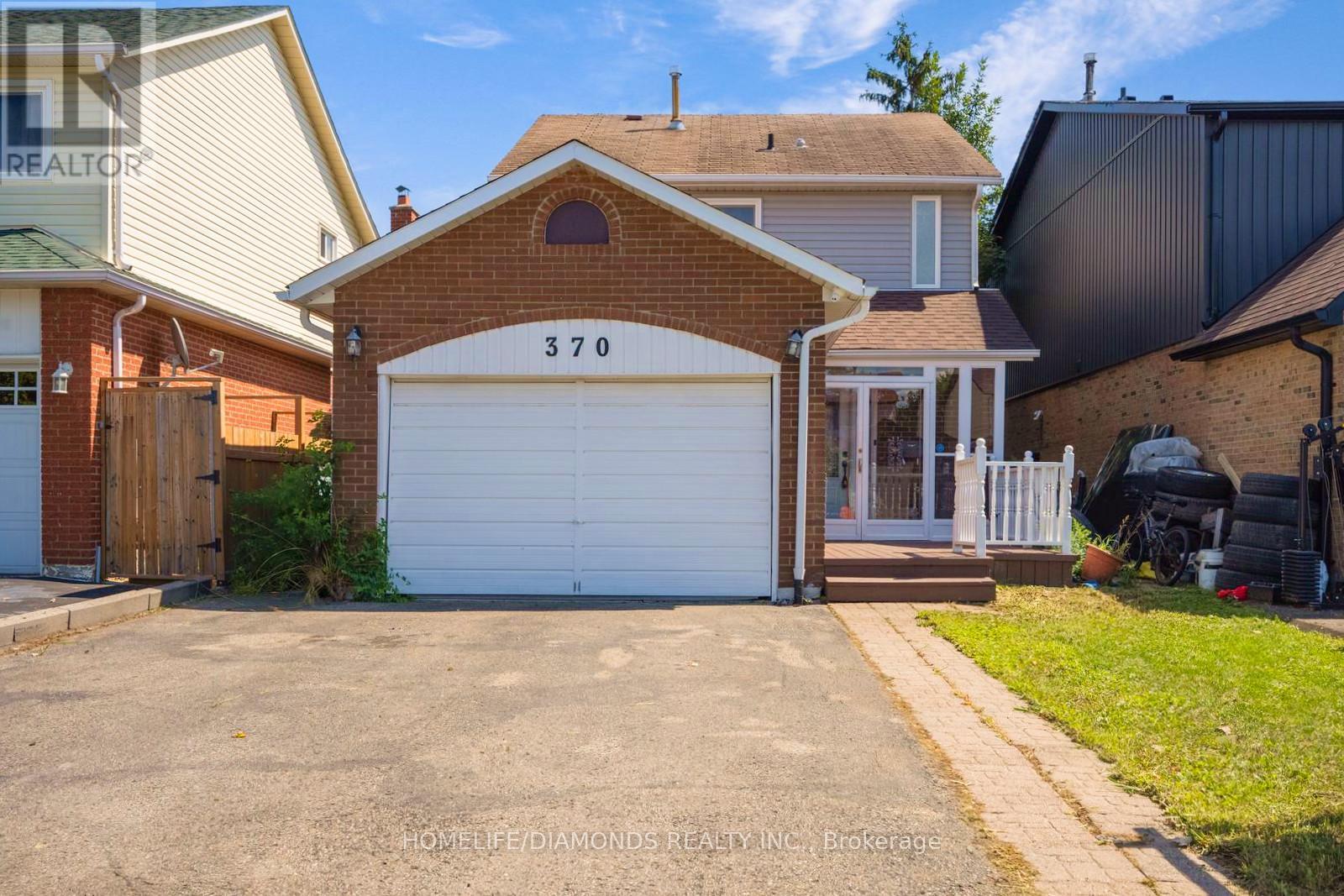 Photo 18 of 370 Hansen Road N, Brampton ON