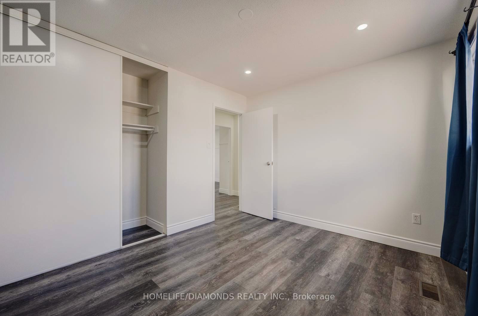 Photo 26 of 370 Hansen Road N, Brampton ON