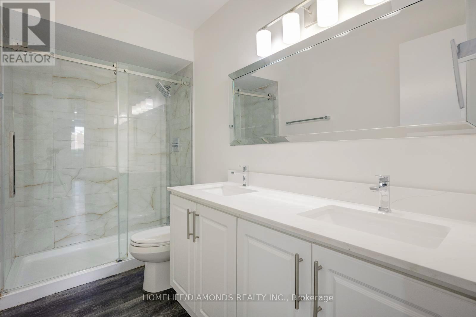Photo 32 of 370 Hansen Road N, Brampton ON