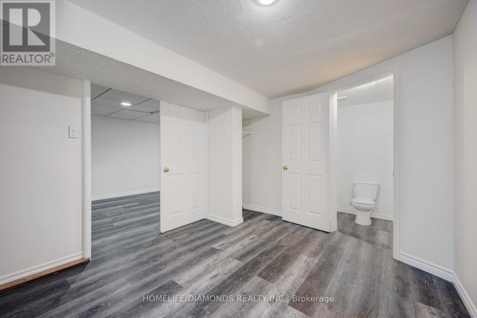 Photo 37 of 370 Hansen Road N, Brampton ON