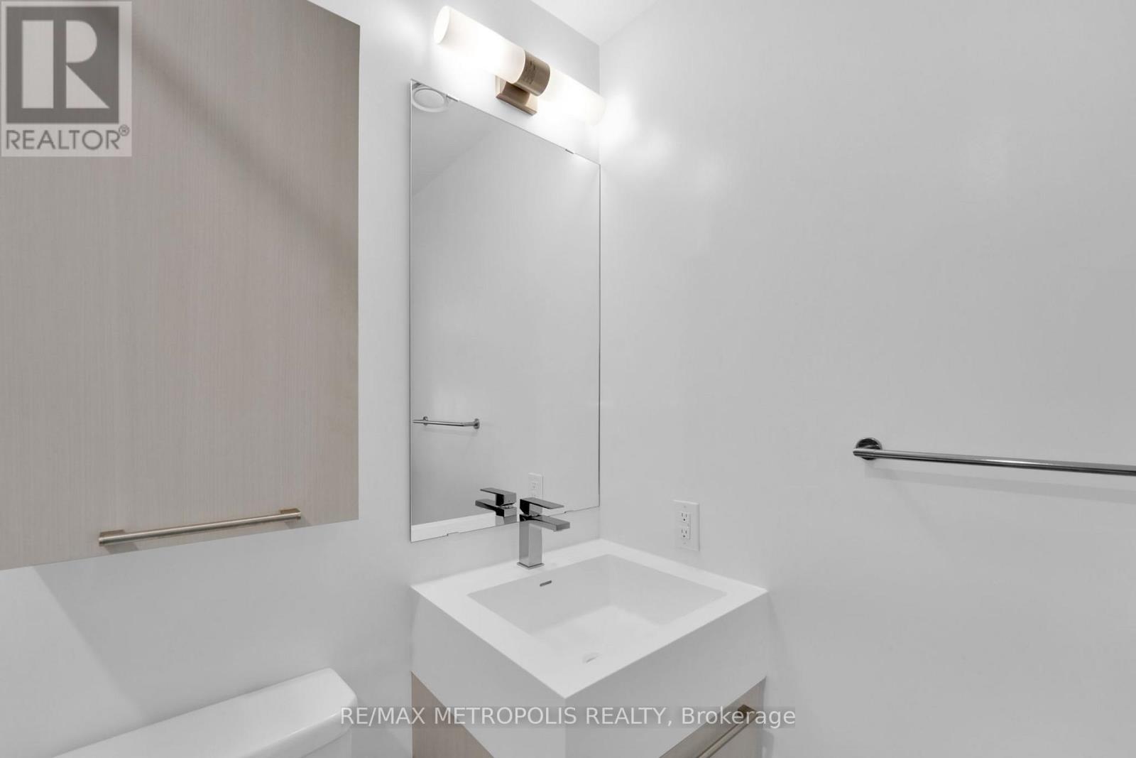Photo 21 of 602 25 Neighbourhood Lane, Toronto ON
