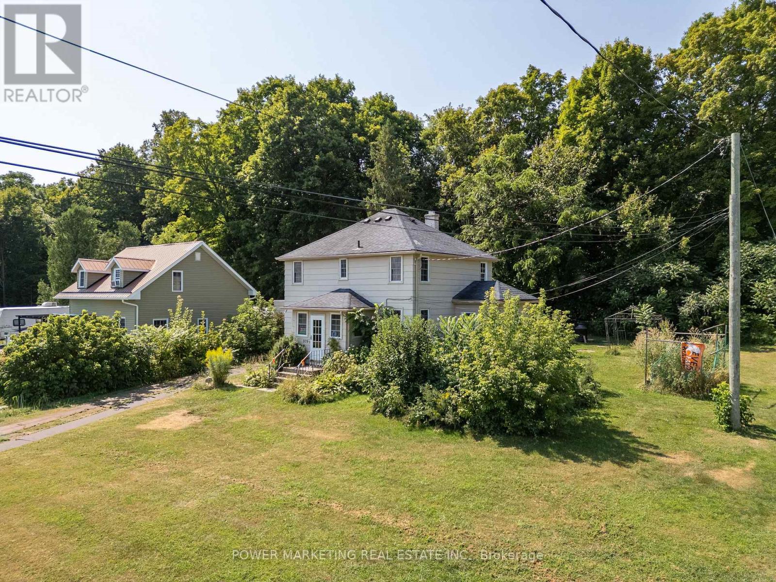 Photo 6 of 979 River Road, Mcnab Braeside ON